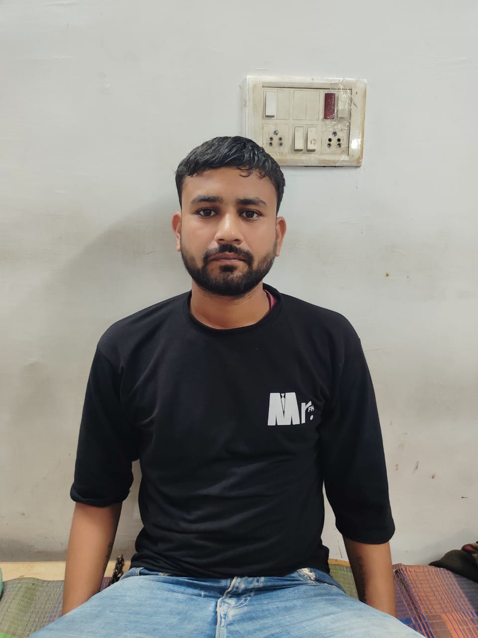 शक्ति पुलिस ने अवैध रूप शराब रखने वाला आरोपी राजकुमार प्रजापति को गिर0 कर भेजा गया न्यायिक रिमांड पर