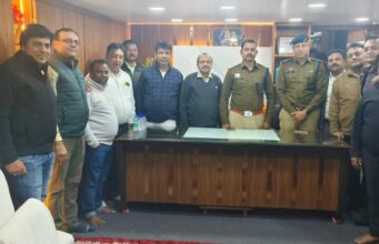 सक्ति में सर्राफा व्यापारियों की सुरक्षा को लेकर पुलिस की बैठक, सुरक्षा मानक सख्ती से पालन करने के दिए निर्देश