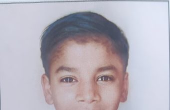 मेहनत रंग लाई: मयूरेश अग्रवाल ने 92.50% के साथ पांचवीं बोर्ड परीक्षा में स्कूल में प्रथम स्थान हासिल किया