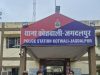 घर-घर घूमकर चोरी करने वाली महिला चढ़ी पुलिस के हत्थे, 5 मोबाइल और लेडीज पर्स बरामद
