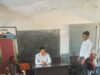 चोरभठ्ठी स्कूल में बच्चों से रूबरू हुए सभापति नूतनसिंह ठाकुर, बोले—स्थानीय भाषा के साथ अंग्रेजी शिक्षा भी जरूरी